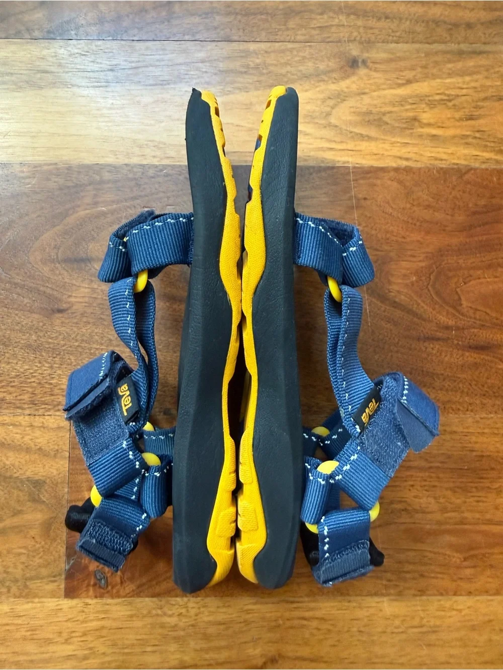 Teva Hurricane XLT 2 Speck Navy Size 5 Big Kid, M